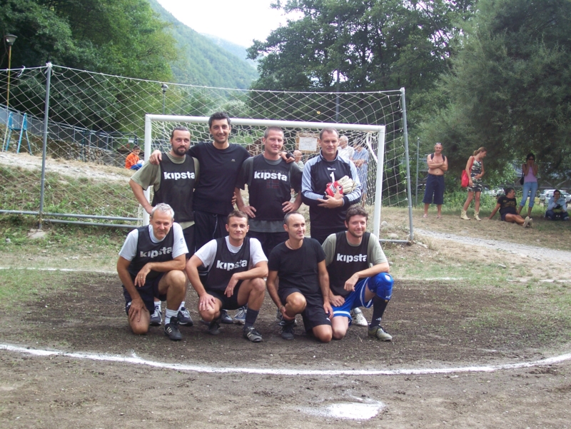  Image name: Calcio31.jpg 
 width: 800 pixel 
 height: 601 pixel 
 Size: 505107 bytes 
 Click to enlarge 